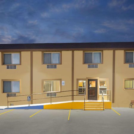 Super 8 By Wyndham Diamondville Kemmerer Екстериор снимка